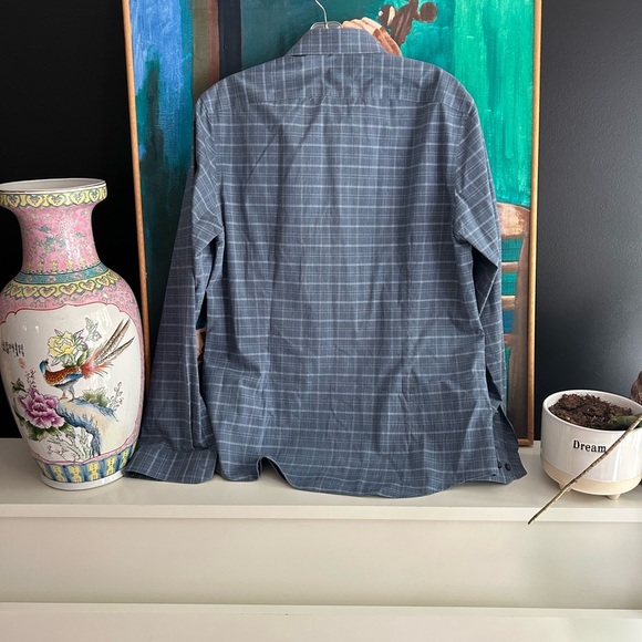 DKNY Men's Gray Checkered Button-Down Shirt 15.5 - Picture 3 of 13